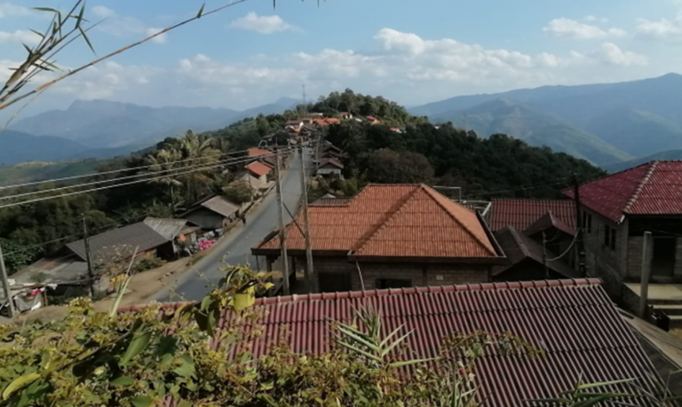 Une approche intégrée pour un accès durable à l’eau potable dans le village de Nong Onh